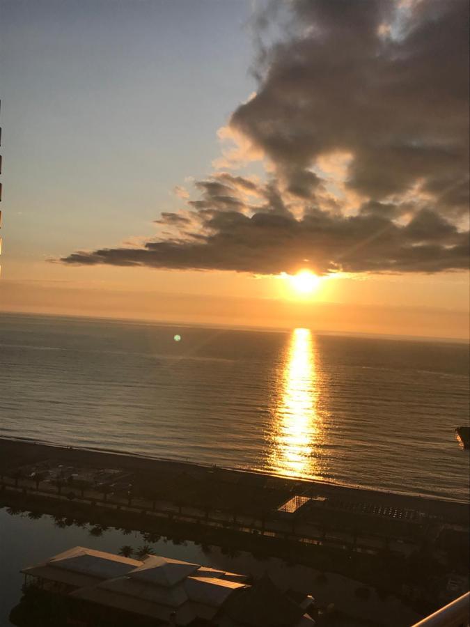 Apart Hotel Irida Batumi Esterno foto