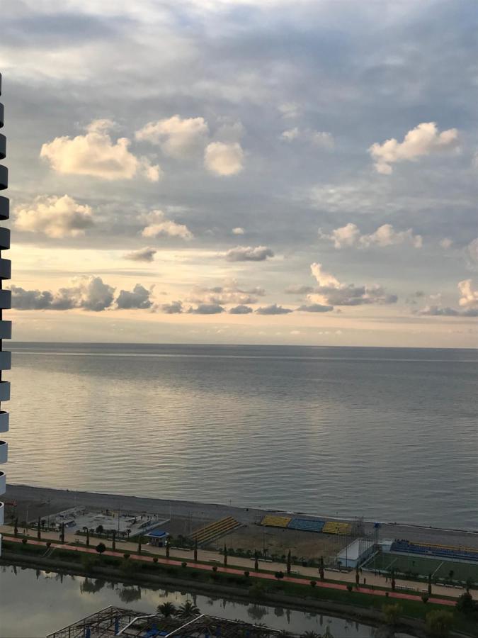 Apart Hotel Irida Batumi Esterno foto